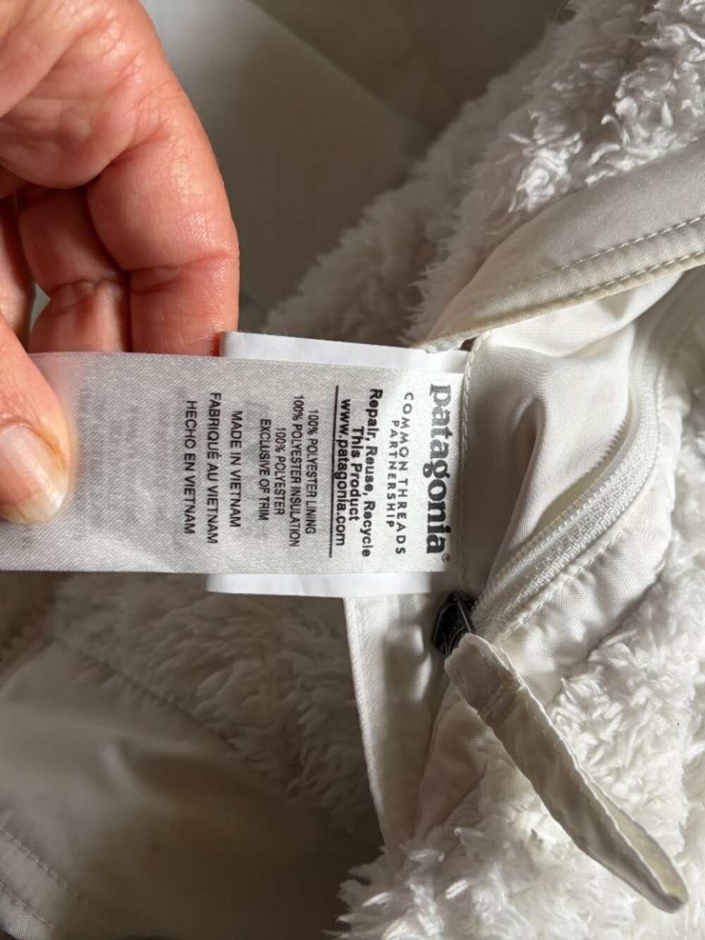 Patagonia Women's Los Gatos Reversible Hooded Vest. Size Small White - Picture 7 of 12